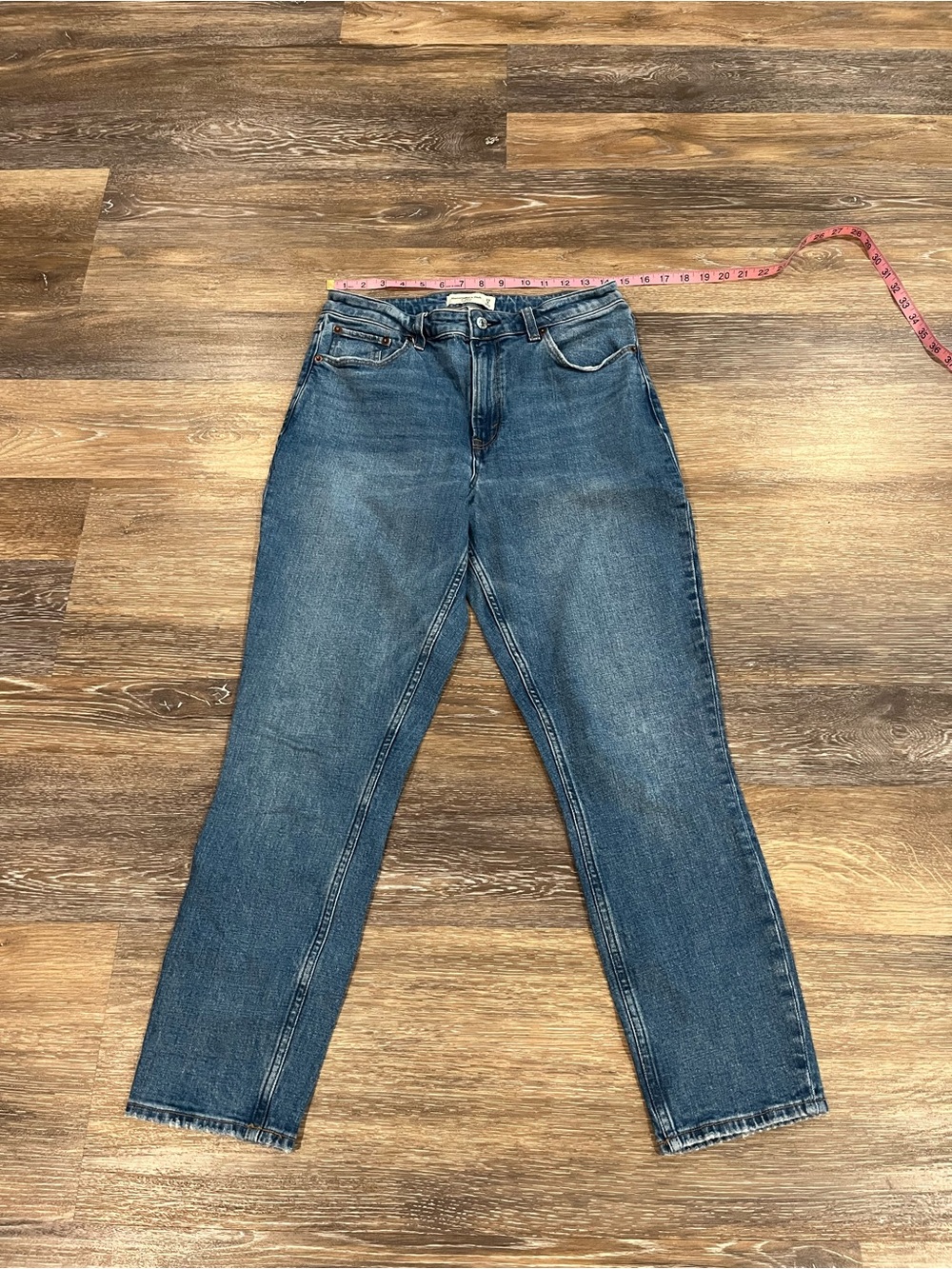 Abercrombie & Fitch Straight-Leg Medium Wash Jeans